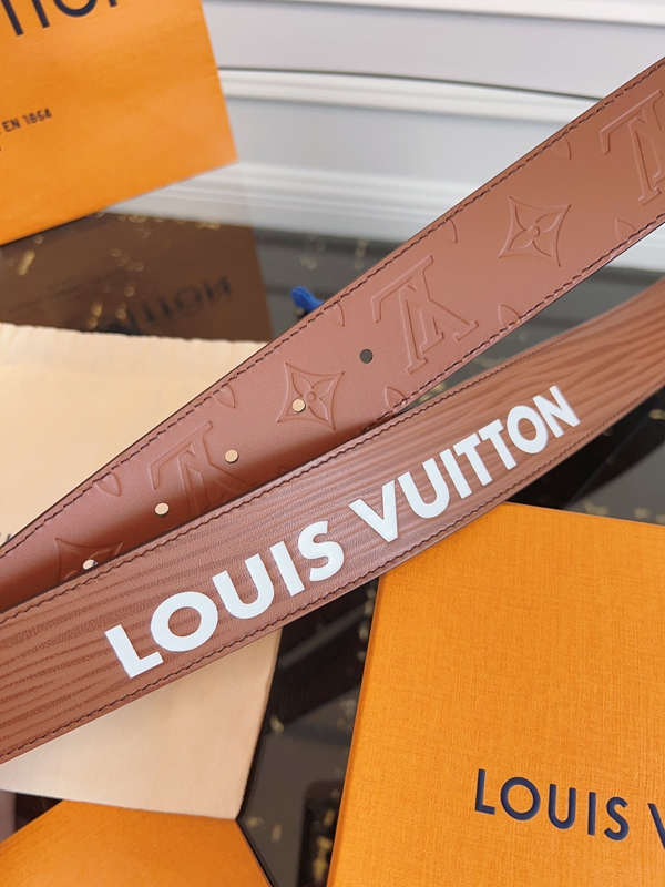 ルイヴィトンベルト着用イメージ